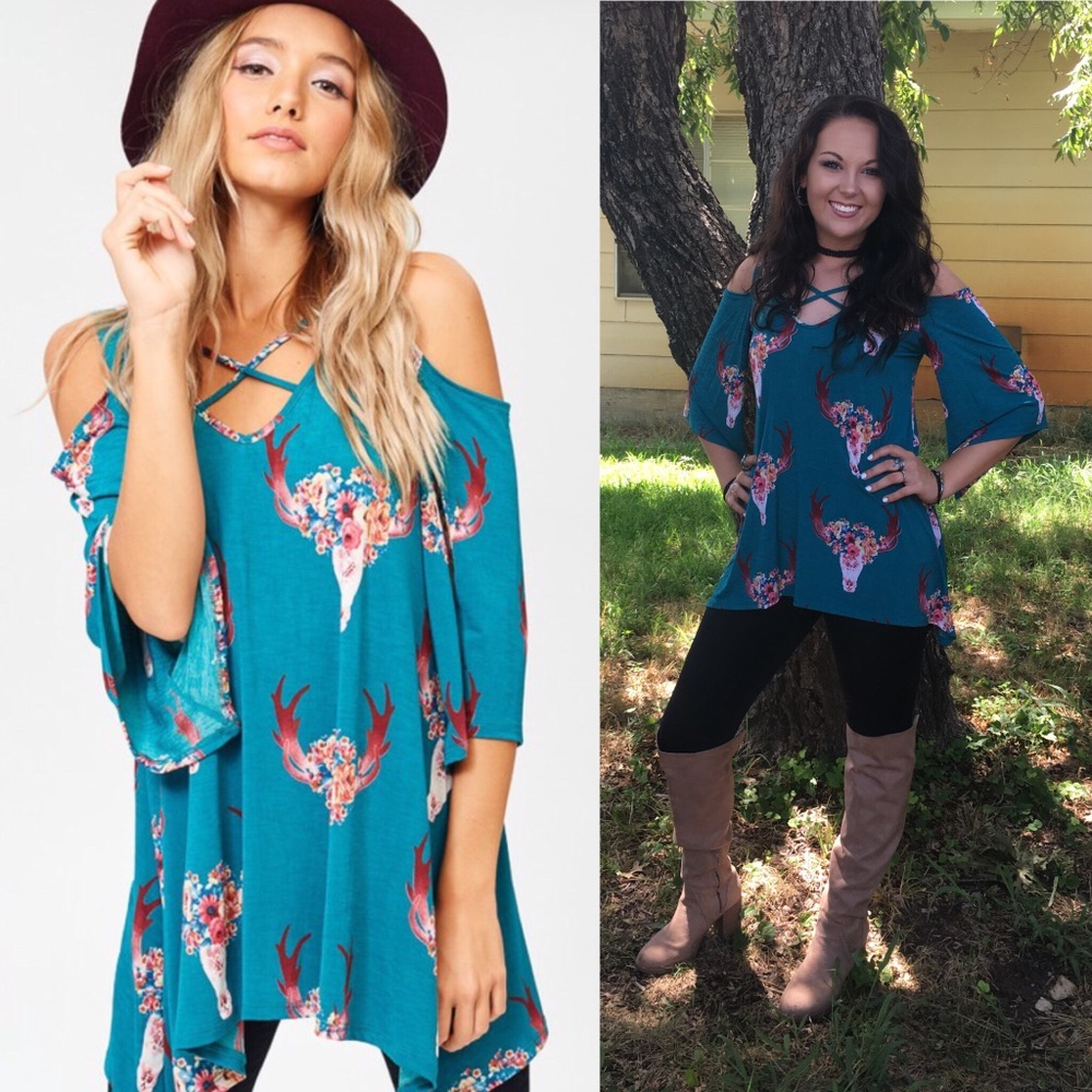 Steer head Cold shoulder tunic
